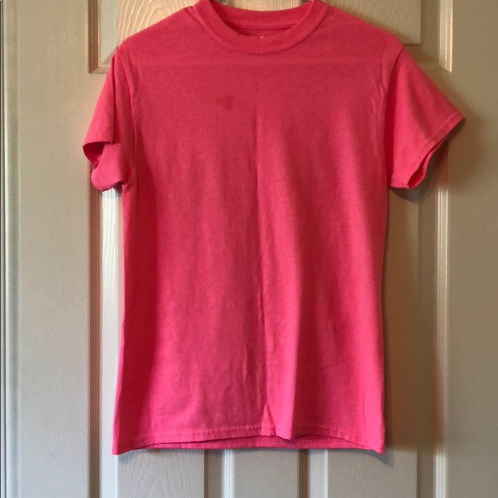 Neon pink t shirt